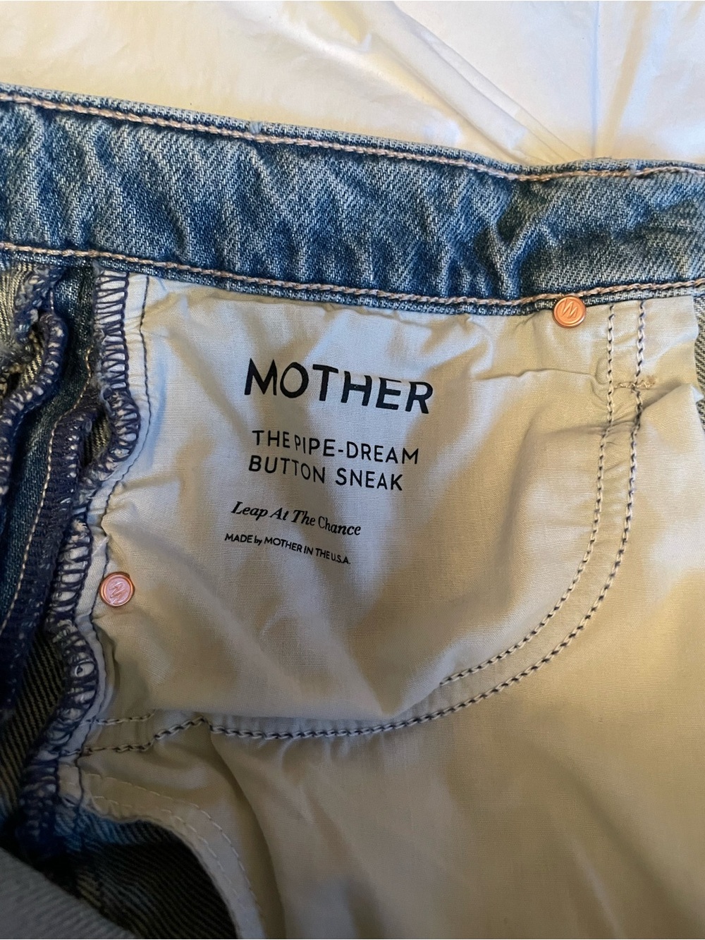 MOTHER - Pipe Dream Barrel-Leg Jeans, NWOT, in Leap at the Chance, Size 31 Tall - Picture 4 of 7